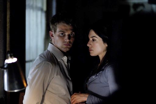 Mike Vogel and Jaime Murray in The Deaths of Ian Stone